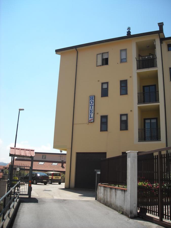 Hotel Caimo Bed-Breakfast Lagonegro Exterior photo